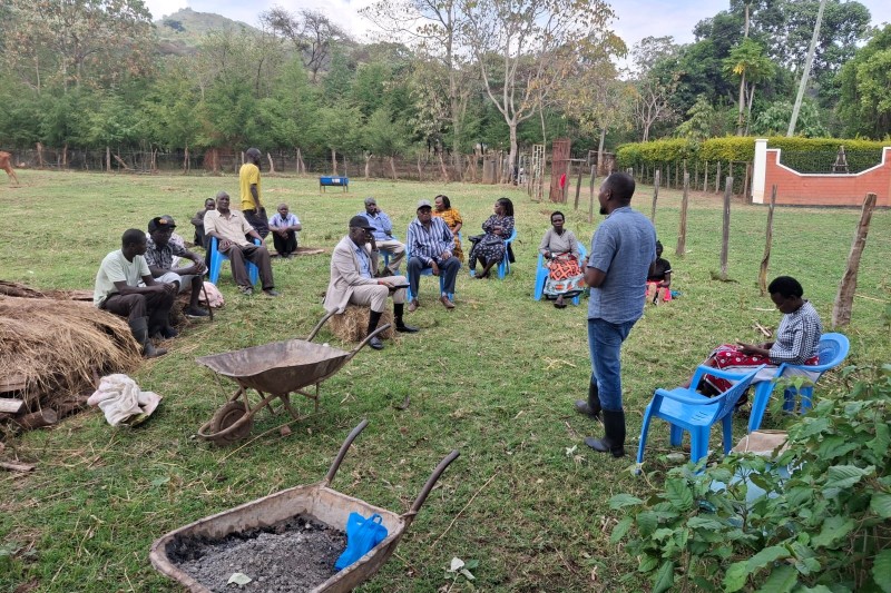 BUILDING HEALTHY SOILS AND RESILIENT FARMS